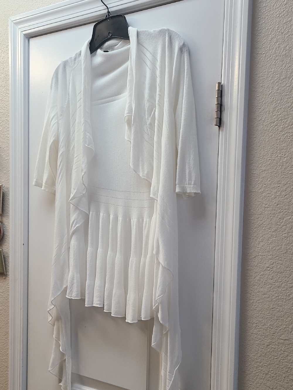 EXPRESS Light Sweater Flutter Style High Low Size S White